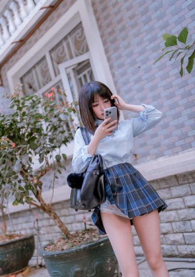 中国车手周冠宇电影在线观看_720神马影院在线
