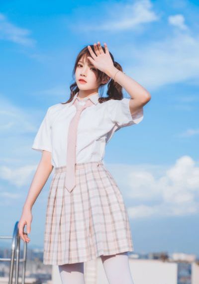 林老师的奶水_1080迅雷电影在线